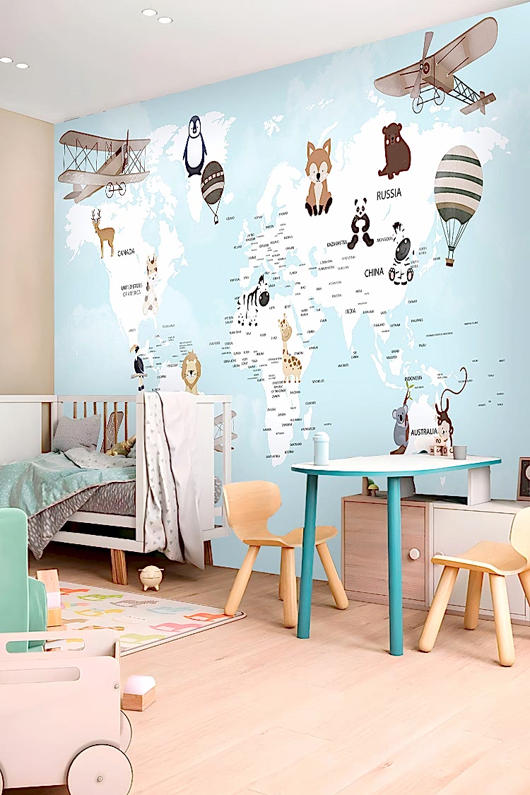 Dünya Haritası ve Hayvanlar Temalı Duvar Kağıdı
