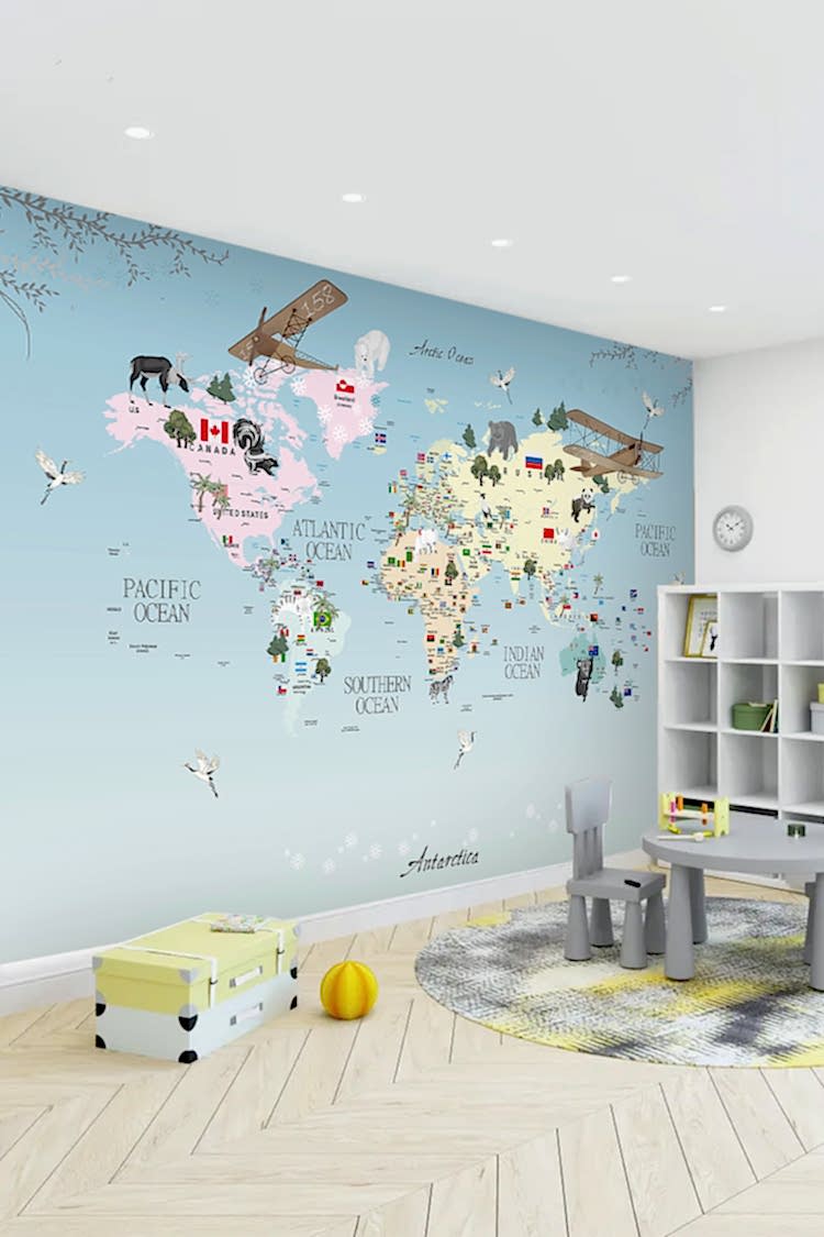 Hayvanlar ve Uçaklarla Dünya Haritası Duvar Kağıdı - Görsel 4